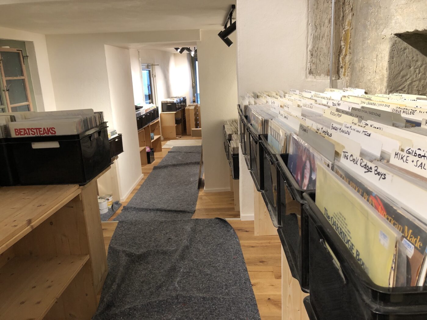 Ansicht des neuen Schallplattenladens