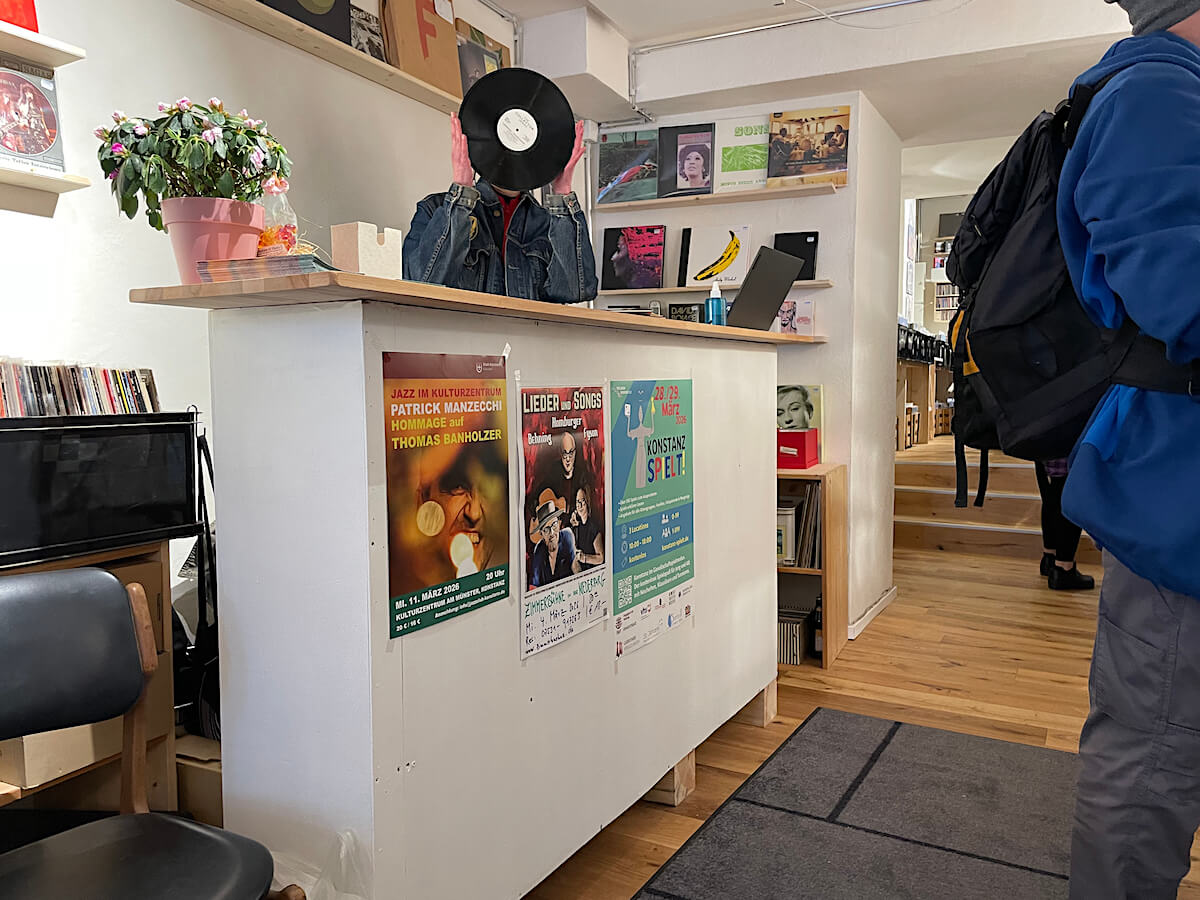Studio1 – the unknown record seller.